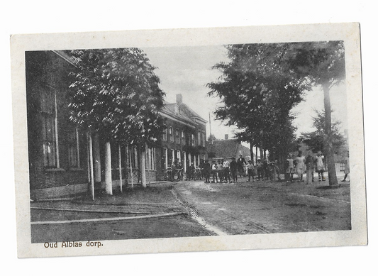 Oud Alblas, Dorp