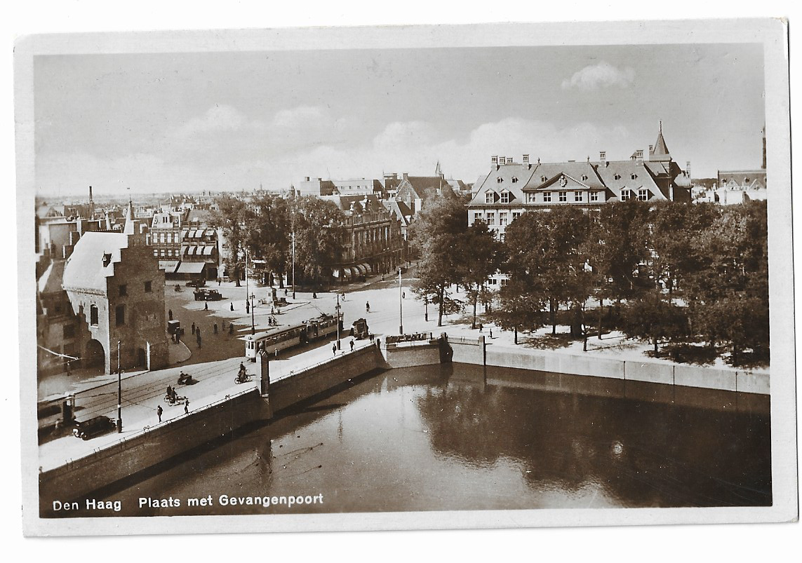 Den Haag, Plaats met gevangenpoort