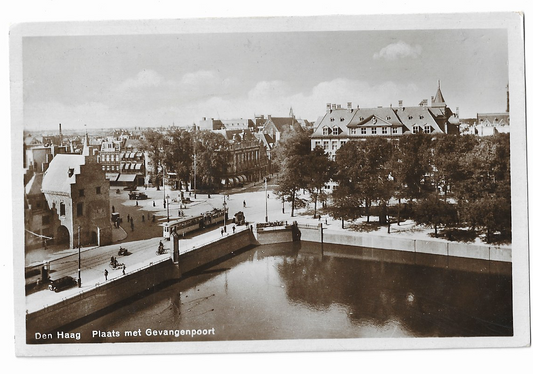 Den Haag, Plaats met gevangenpoort
