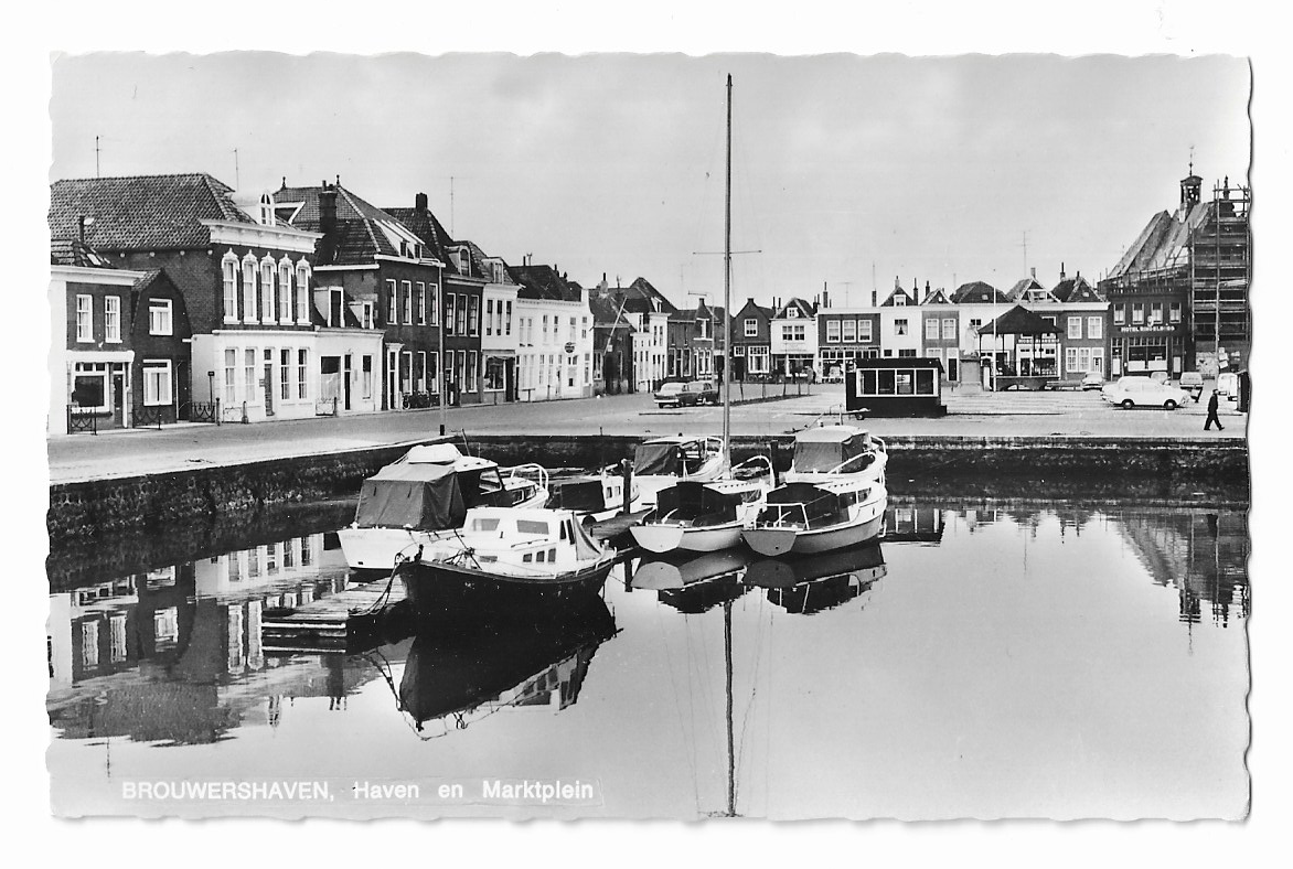 Brouwershaven, Haven en Marktplein