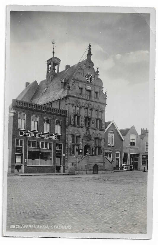 Brouwershaven, Stadhuis