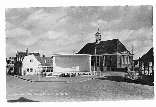 Bruinisse, Ned. Herv. kerk en Muziektent