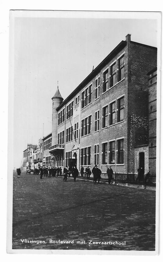 Vlissingen, Boulevard met Zeevaartschool