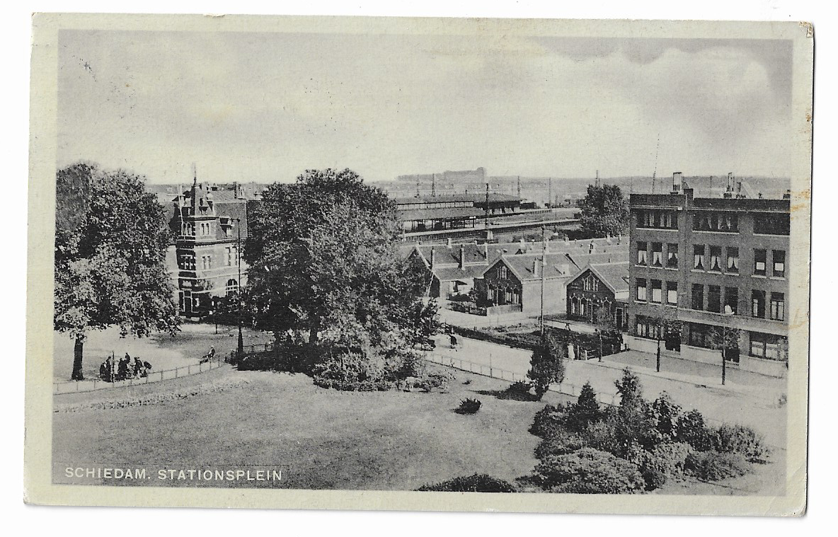 Schiedam, Stationsplein