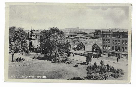 Schiedam, Stationsplein