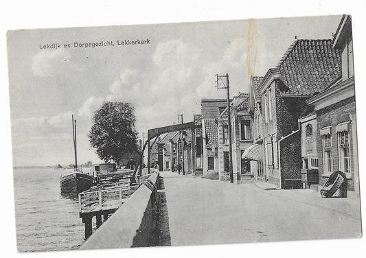 Lekkerkerk, Lekdijk en Dorpsgezicht
