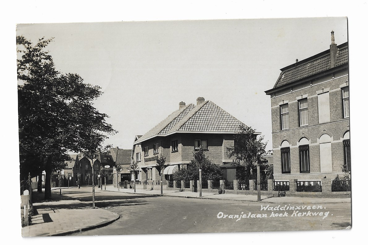 Waddinxveen, Oranjelaan hoek Kerkweg