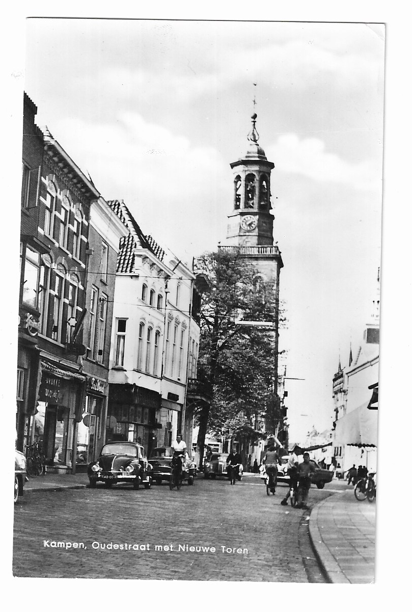 Kampen, Oudestraat met Nieuwe Toren