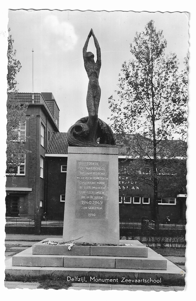 Delfzijl, Monument Zeevaartschool