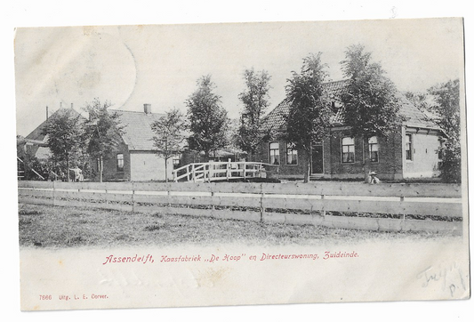 Assendelft, Kaasfabriek ,,de Hoop'' en Directeurswoning Zuideinde
