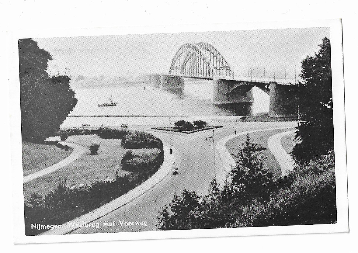 Nijmegen, Waalbrug met Voerweg