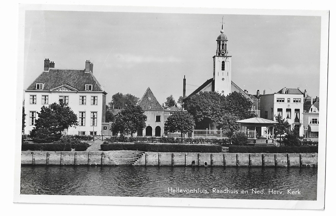 Hellevoetsluis, Raadhuis en Ned. Herv. Kerk