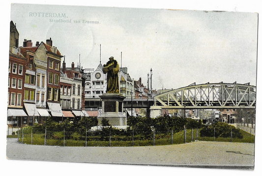 Rotterdam, Standbeeld van Erasmus
