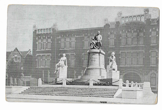 Rotterdam, Van 'T Hof Monument