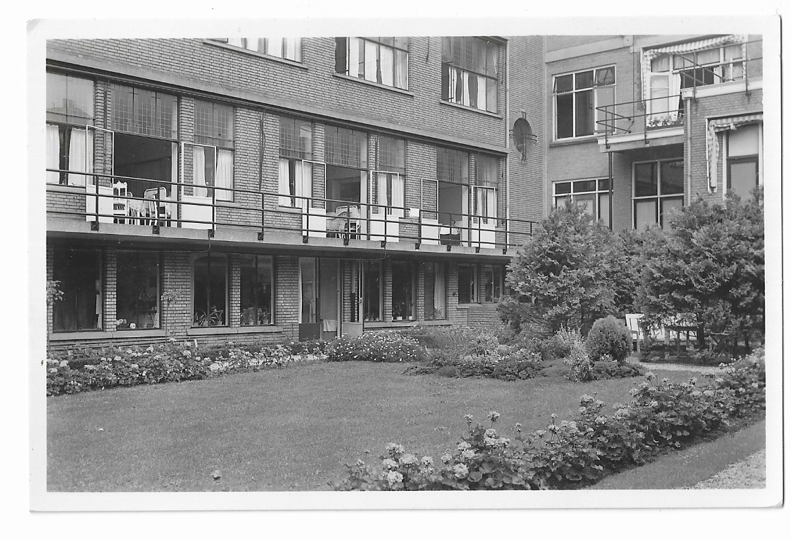 Gouda, Diaconessenhuis ,,De Wijk`` Tuin