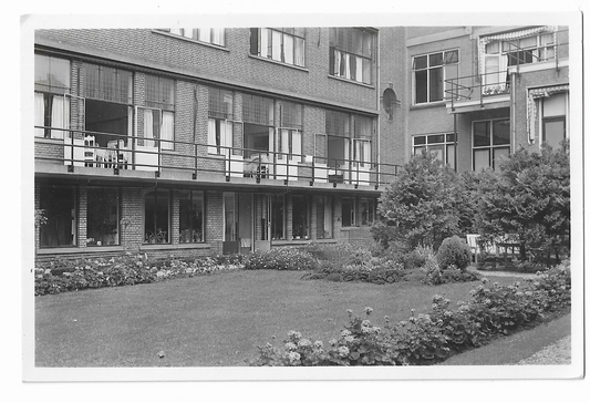 Gouda, Diaconessenhuis ,,De Wijk`` Tuin