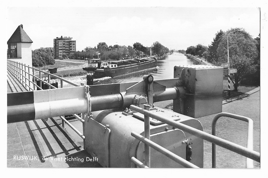 Rijswijk, de Vliet richting Delft